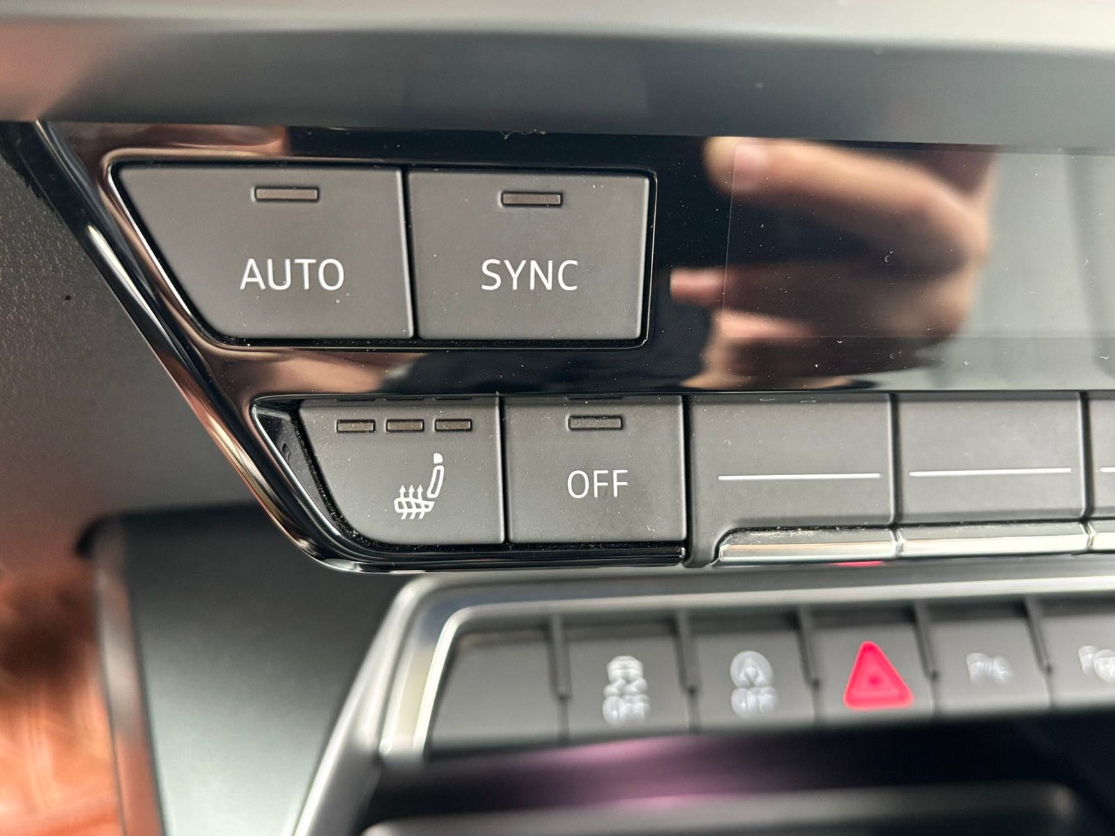 2021 Audi A3L Limousine 35 TFSI Luxury Elegance Edition8 2021 Audi A3L Limousine 35 TFSI Luxury Elegance Edition - Image 9